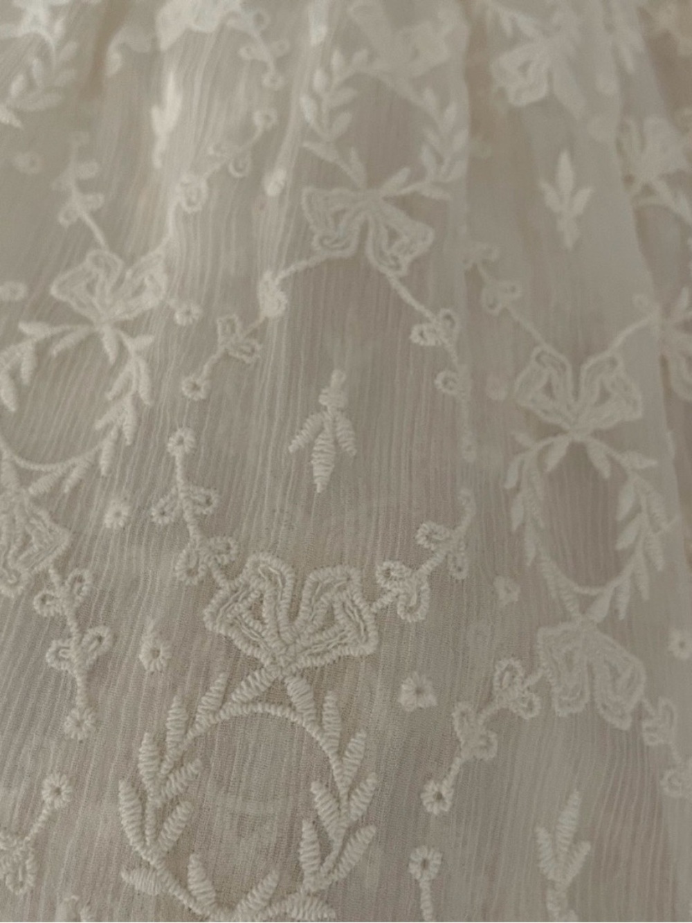 Rebecca Taylor Elegant Cream Lace Blouse Size 10 - Picture 4 of 4